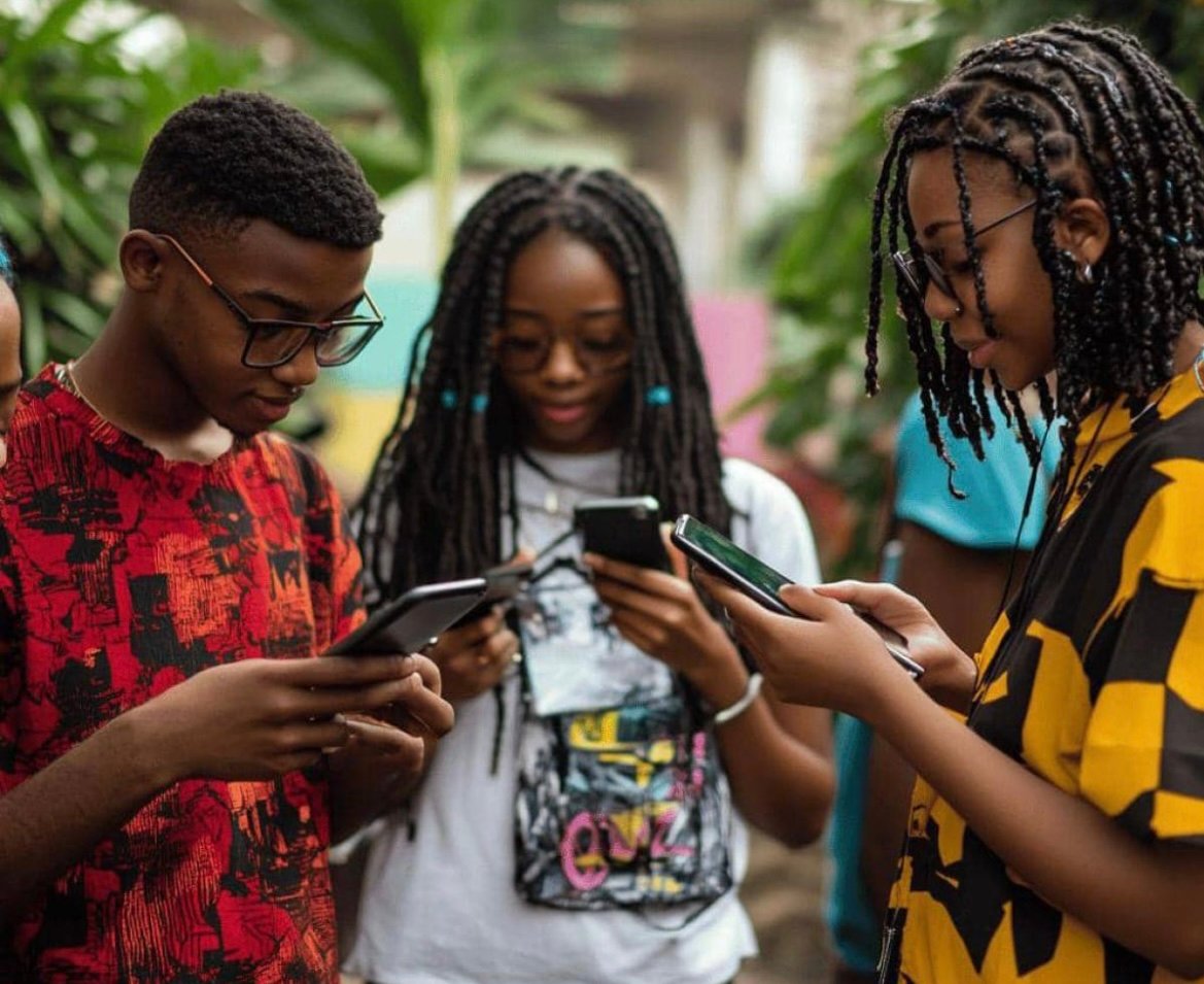 Réseaux Sociaux : la RDC veut mieux protéger les mineurs